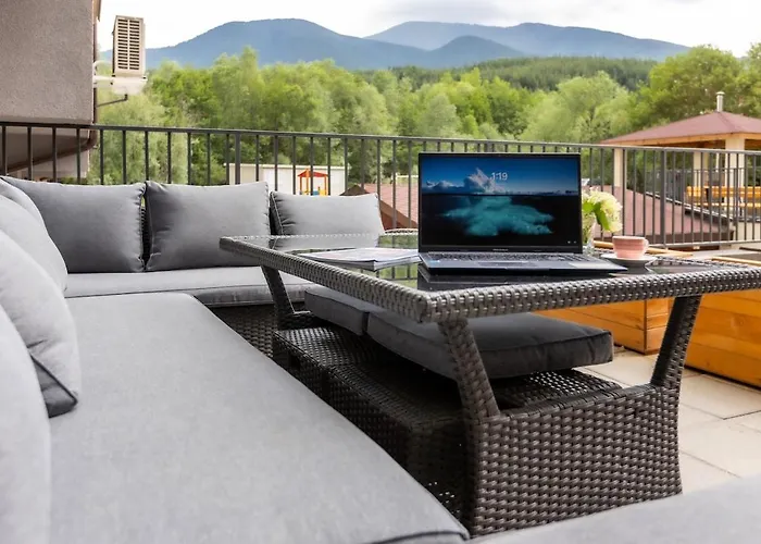 公寓 Incredible 2bdr With Veranda And House-like Feel *