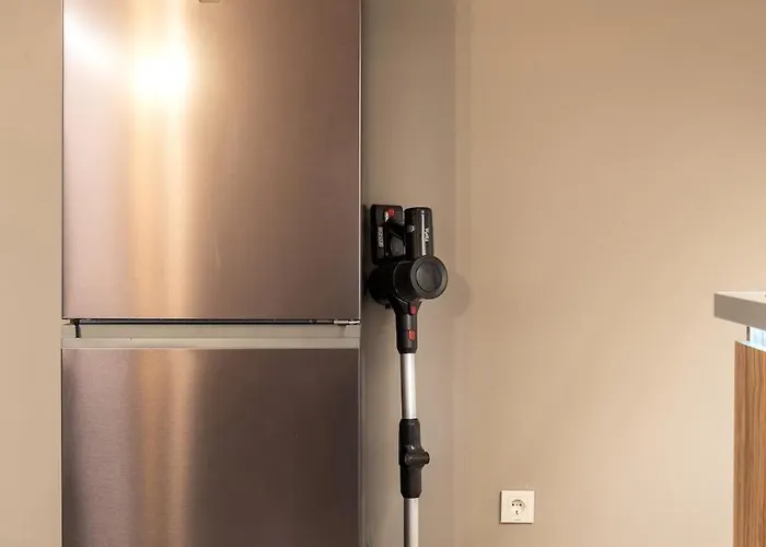 Apartman Incredible 2bdr With Veranda And House-like Feel