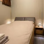 Apartment Incredible 2bdr With Veranda And House-like Feel