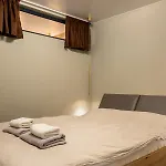 Incredible 2bdr With Veranda And House-like Feel Apartment *