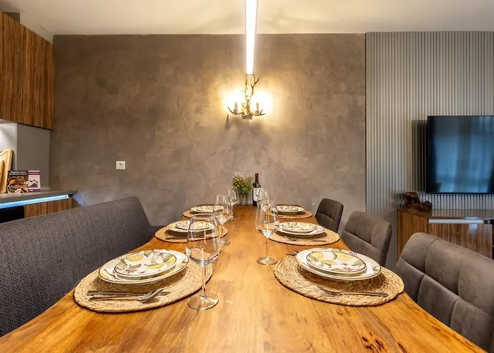 Apartment Incredible 2bdr With Veranda And House-like Feel Bansko