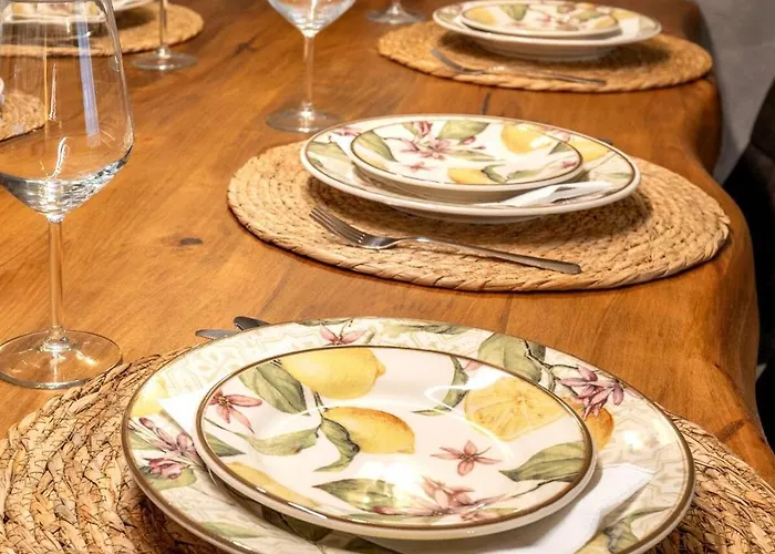 Apartment Incredible 2bdr With Veranda And House-like Feel *